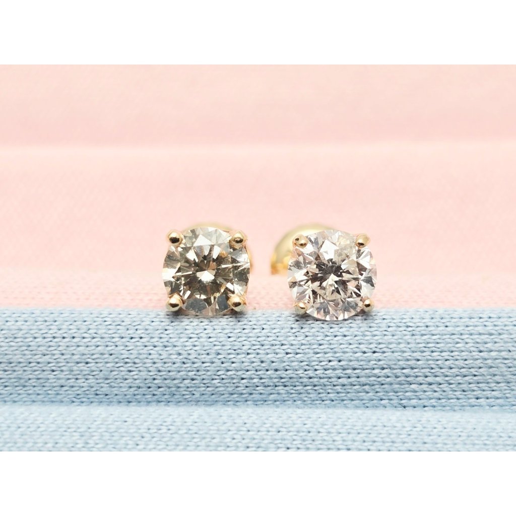 Unique 14k Karat Solid Yellow Gold Designer Round Diamond Stud Earrings 070ct
